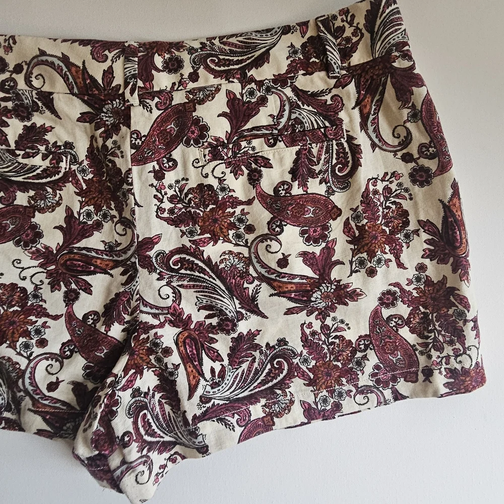 Loft Linen Blend‎ Chino Shorts Womens 14 White Purple Paisley Boho Cottagecore